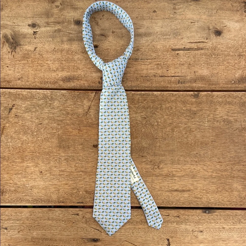 Vineyard Vines Pistachios and Almonds Silk - Picture 3 of 9